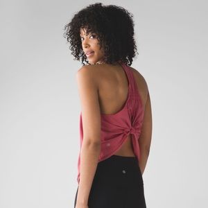 Lululemon Free Spirit Tank sz.8 color: Fireside Red